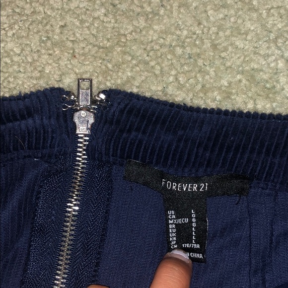 Navy blue corduroy skirt - Picture 3 of 3